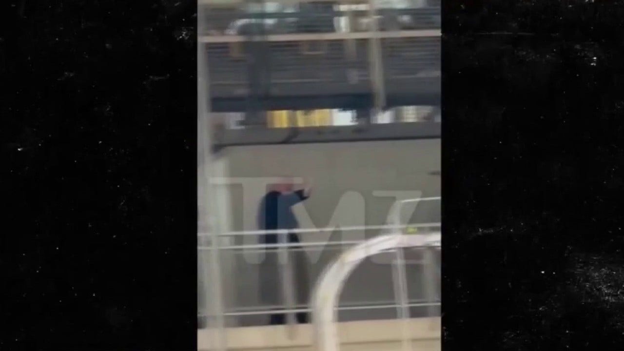 Trump seen flipping off Ford worker: What we know after president's interaction at Michigan plant