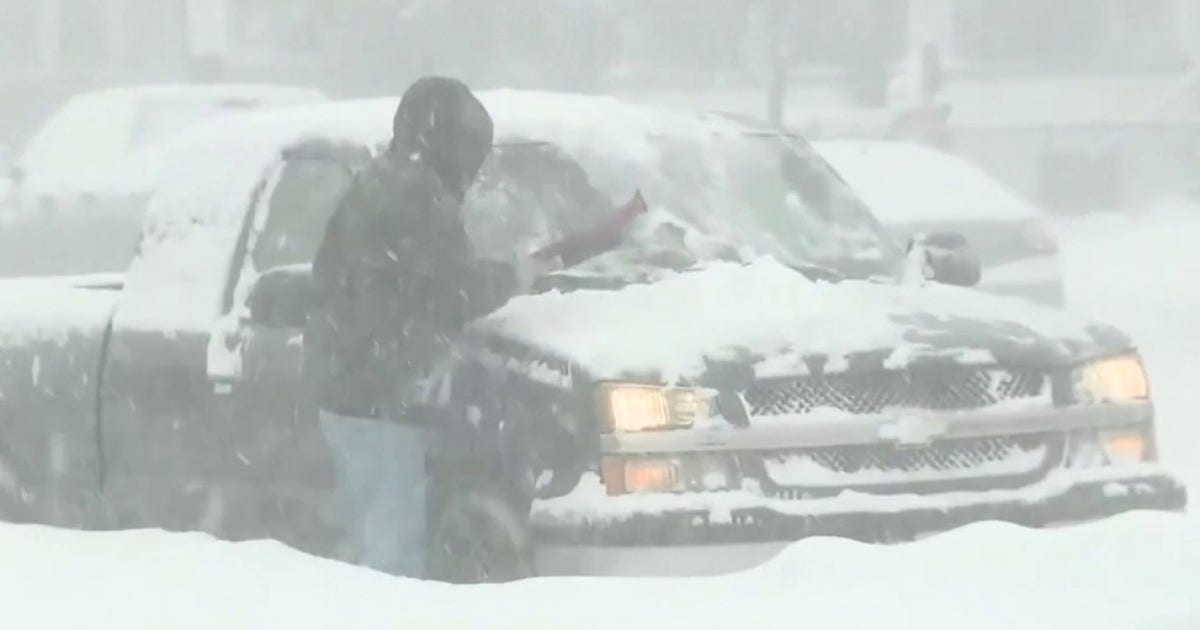 'Coming in with heart attacks:' Health experts on staying safe in dangerously cold temps