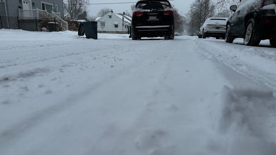 Metro Detroit weather: Scattered snow showers Monday ahead of another cold blast