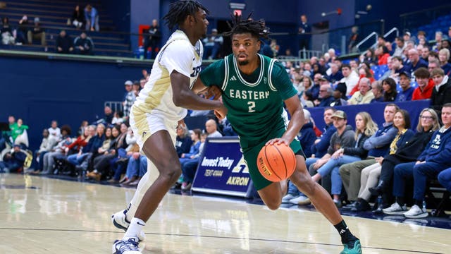 2 ex-Eastern Michigan basketball players including 1 current, indicted in gambling scheme