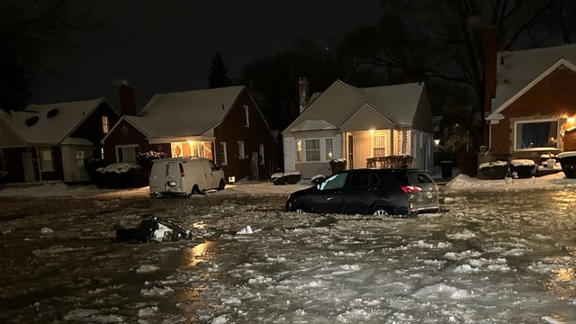 'A total mess': Multiple Detroit blocks frozen after water main breaks flood streets
