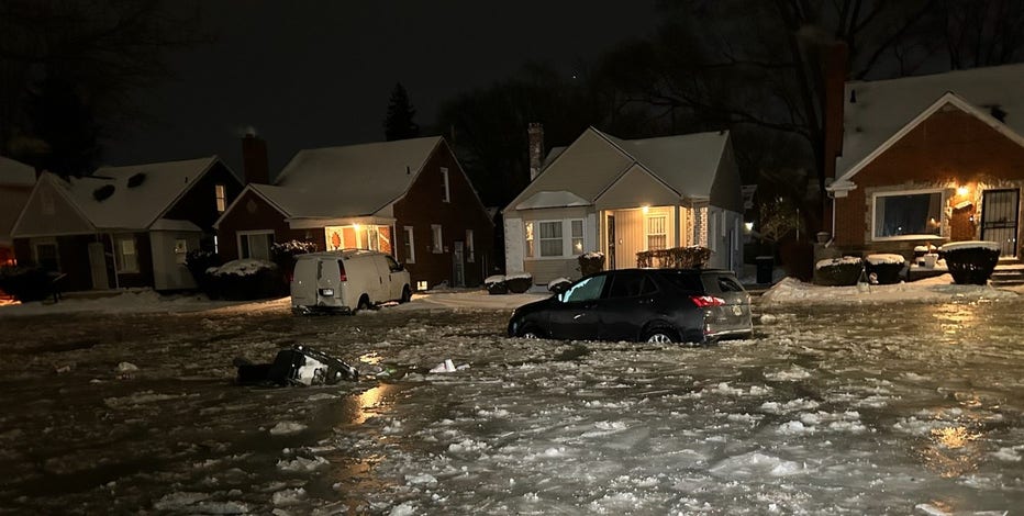 'A total mess': Multiple Detroit blocks frozen after water main breaks flood streets