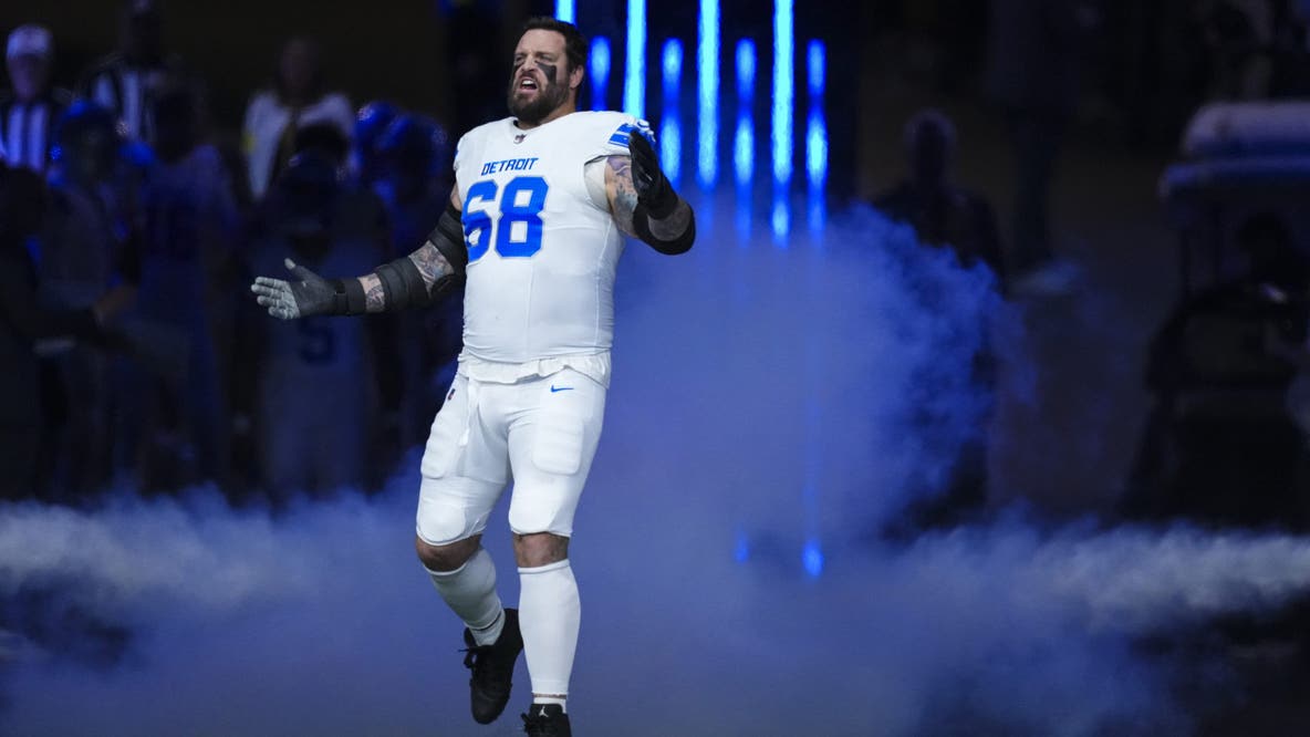 Taylor Decker is returning to the Lions for 2026