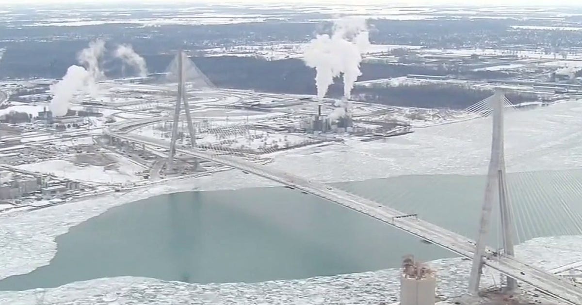 Canadians react to Trump's threat to delay Gordie Howe Bridge opening