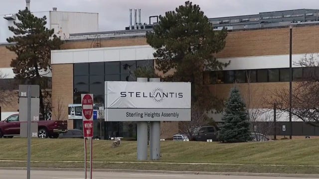 UAW Stellantis workers won't get profit-sharing checks from 2025: 'A very challenging year'