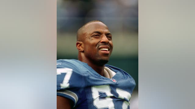 'Strength and perseverance:' Former Detroit Lion Tracy Scroggins dies at the age of 56