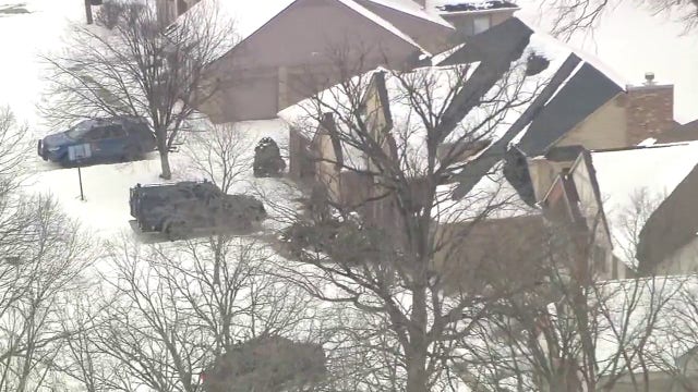 Barricaded Livonia suspect surrenders peacefully to police after standoff
