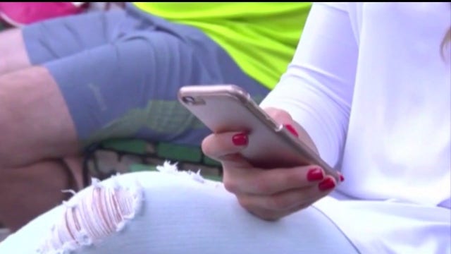 New law signed by Whitmer bans smartphones in the classroom