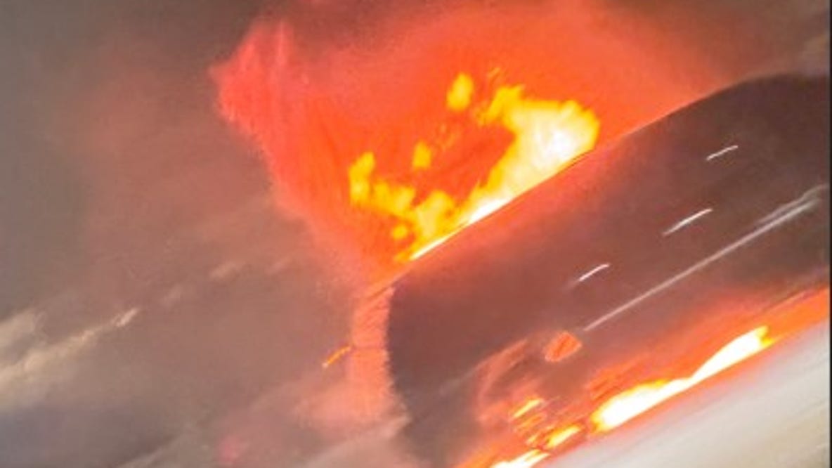 No one injured in Detroit truck fire