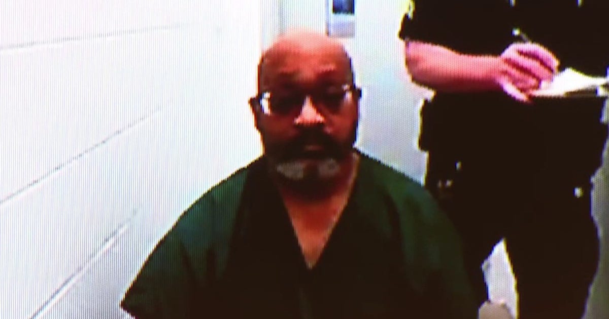 Former Detroit officer charged with kidnapping and criminal sexual conduct