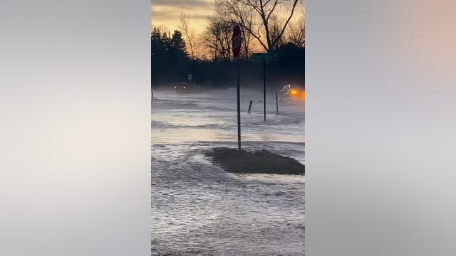 Water main break in Oakland County sparks boil water advisories, flooding