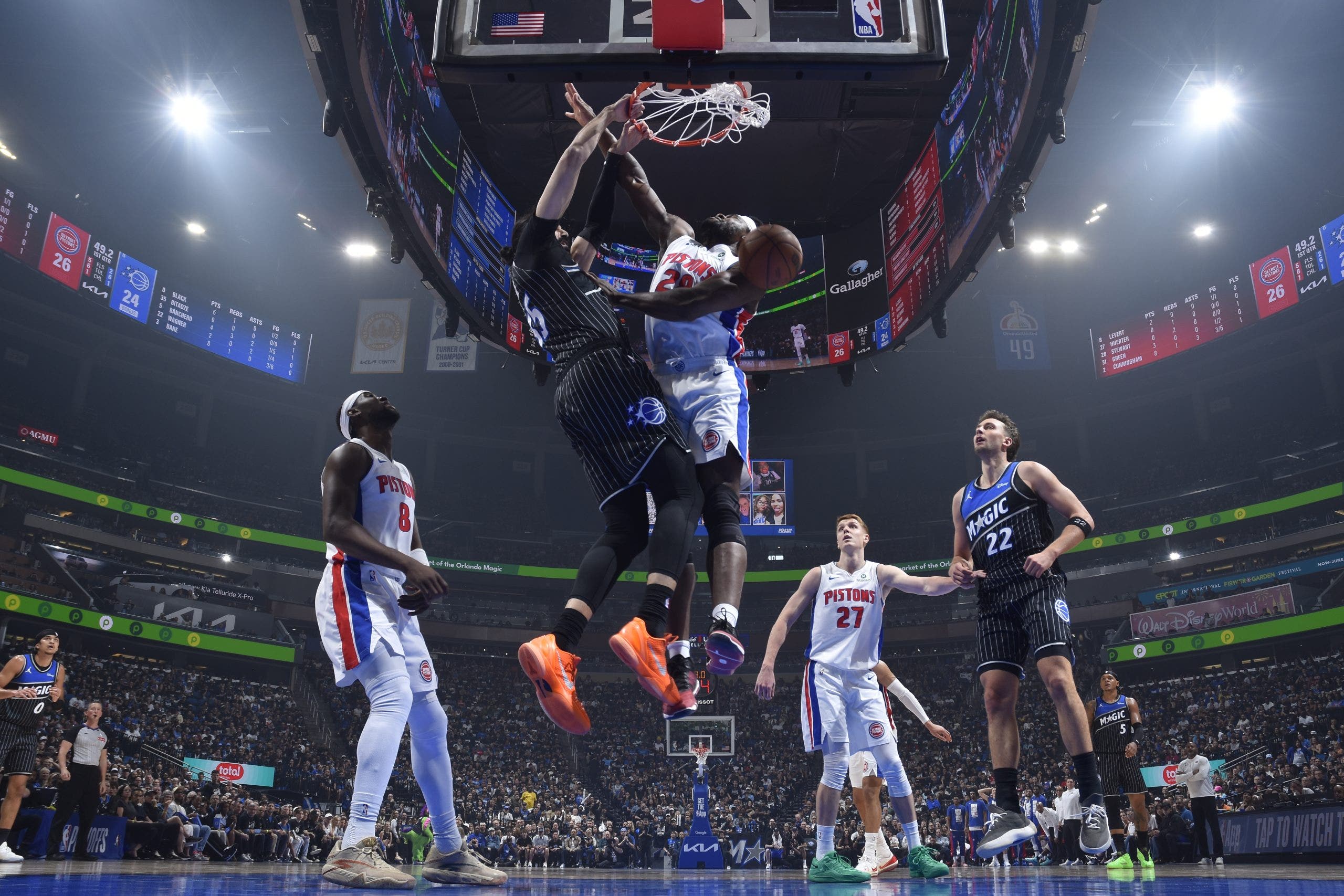 Pistons drop game three, trail Magic 2-1 in opening round series