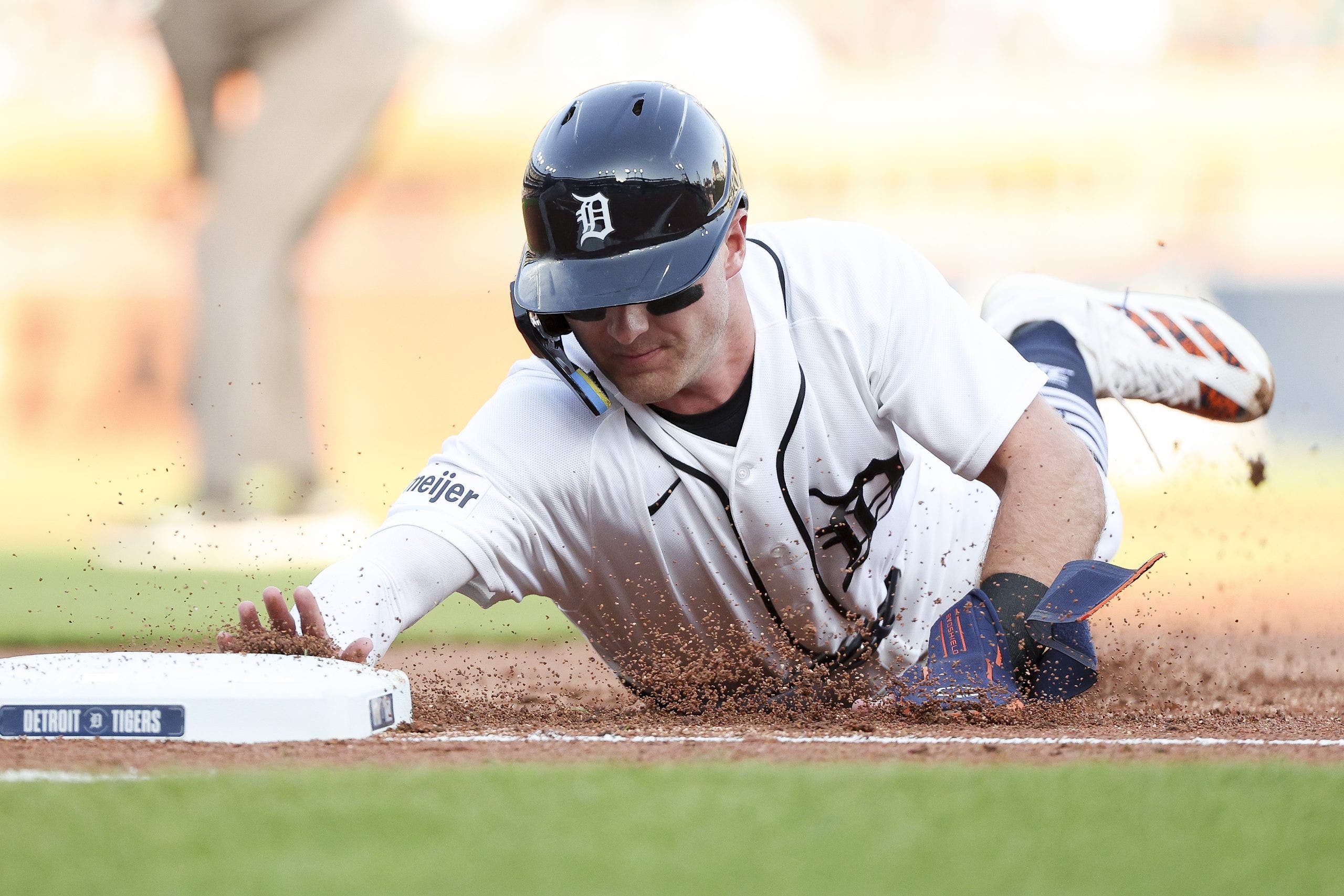 Mize and Torkelson power the Tigers to a 5-2 victory over the Brewers