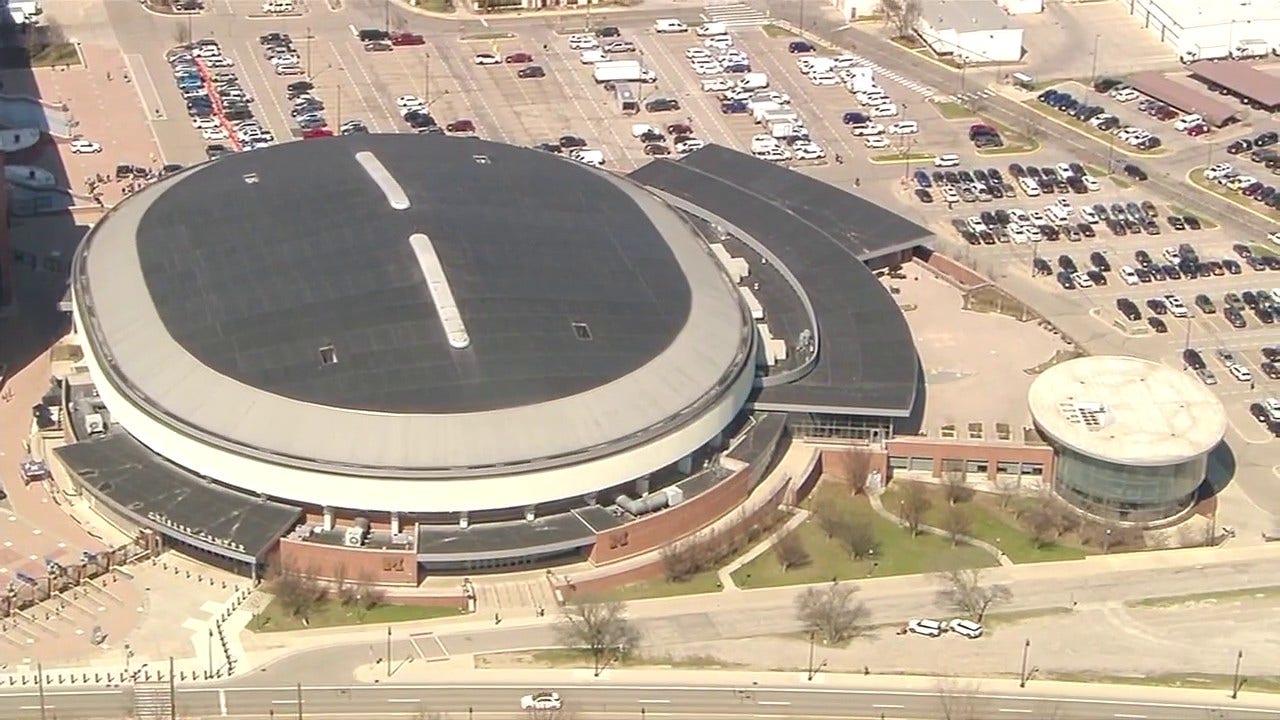 WATCH: Michigan Basketball team returns to Ann Arbor as national champions