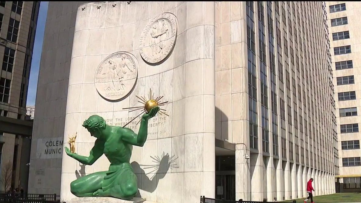 Detroit police officer accidentally shoots self while using bathroom