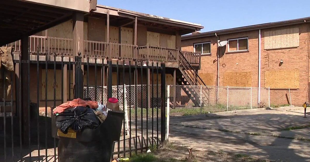 More problems arise at abandoned Detroit apartment complex leaving residents angered