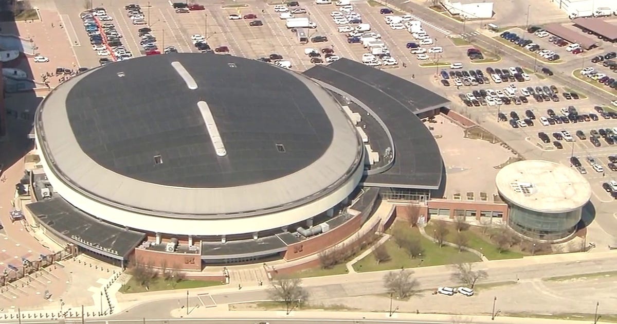 WATCH: Michigan Basketball team returns to Ann Arbor as national champions