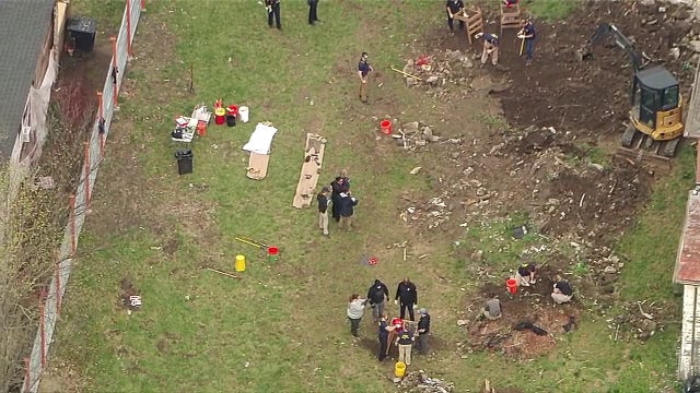 Police, FBI digging at Detroit property