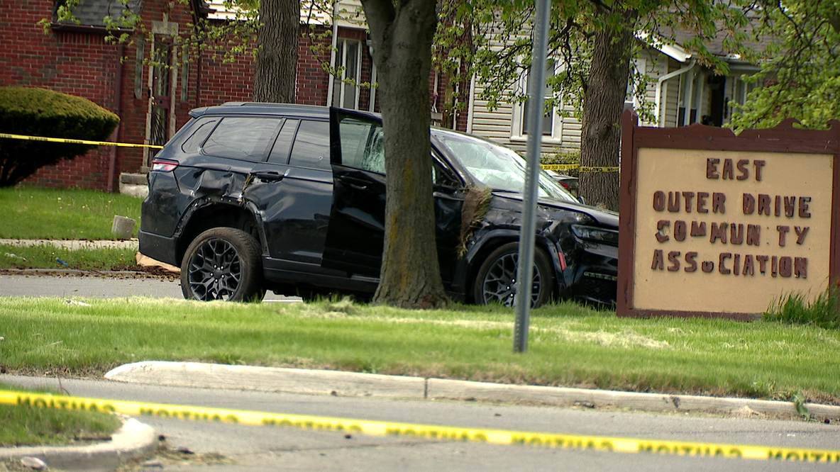 Suspect flees after deadly shooting on Detroit’s east side