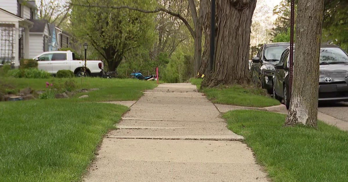 Ann Arbor removes neighborhood watch signs, saying they send a wrong message