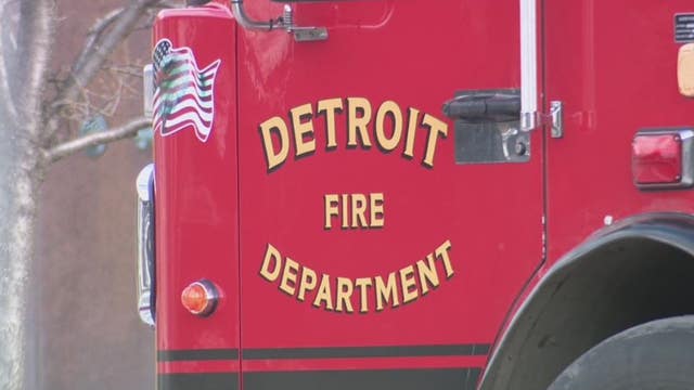 Man found dead at scene of Detroit house fire on city's east side