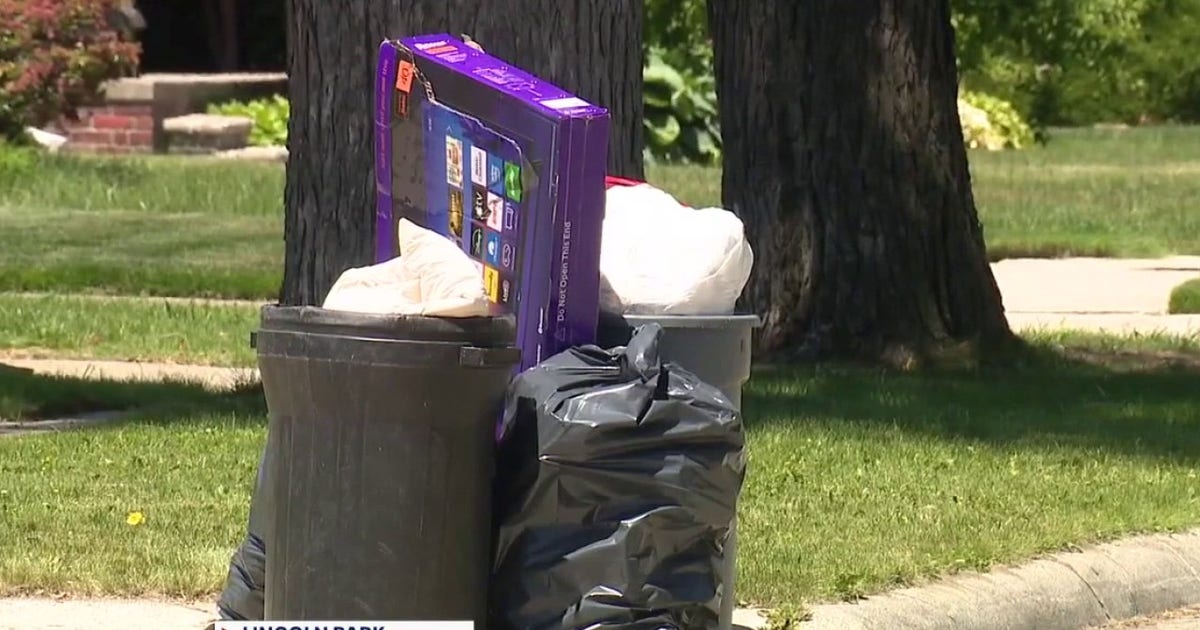 Lincoln Park residents livid with Priority Waste trash service