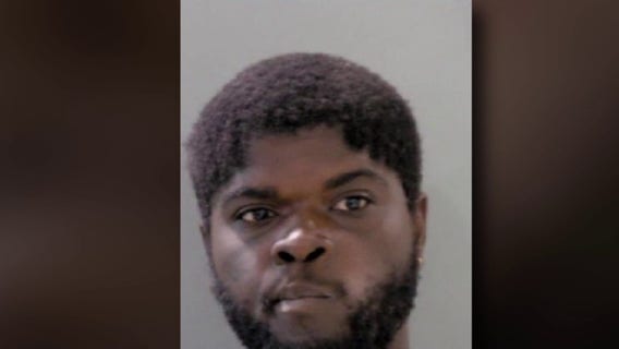 Detroit man charged after allegedly beating girlfriend at Potbelly Restaurant
