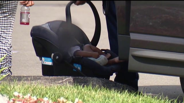 Three children found alone outside Warren apartment complex, mother arrested