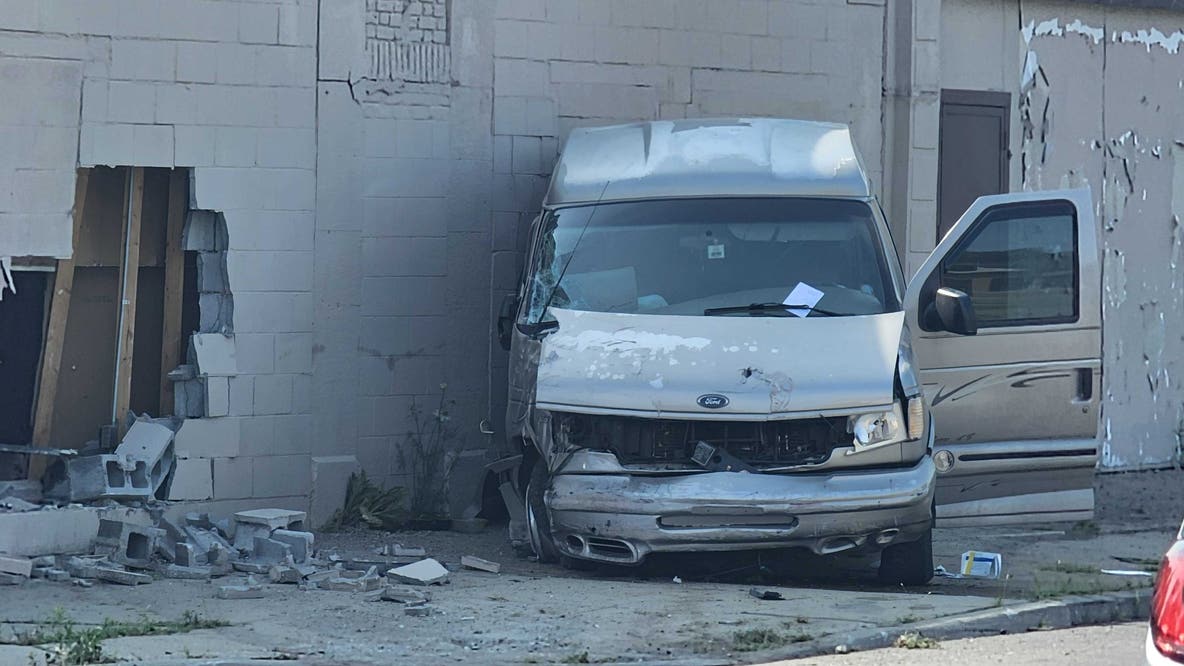 Detroit carjacking suspect arrested after crashing stolen vehicle