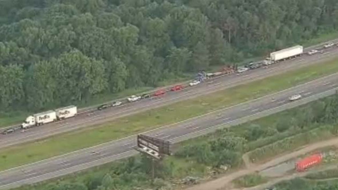 2 adults, 2 children killed in I-75 Holly Twp crash