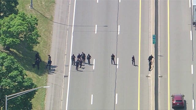 Westbound I-94 reopens after suspects fire at police