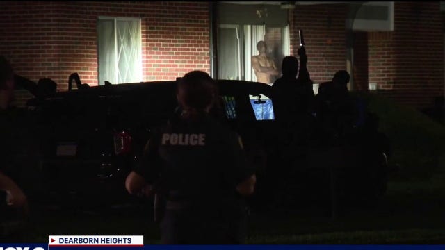 Barricaded gunman surrenders to Dearborn Heights police after apartment standoff