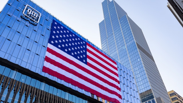 Hudson's Detroit brings back iconic American flag for country's 250th anniversary