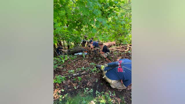 Southfield Fire performs rope rescue of crash victims down 30-foot embankment