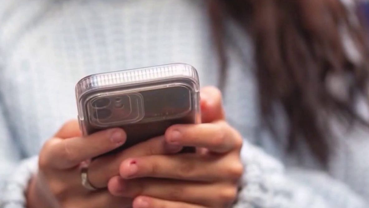 Michigan phone ban for new school year starts today: What to know
