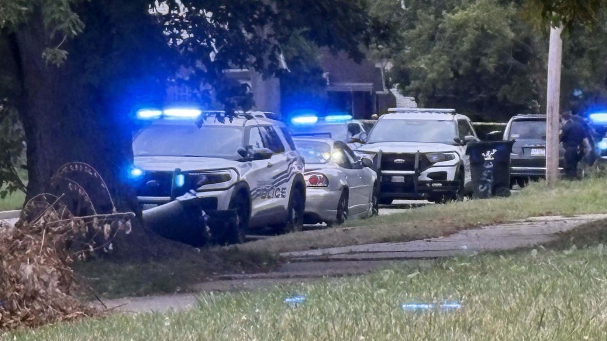 4 shot, including child, in drive-by Detroit's east side