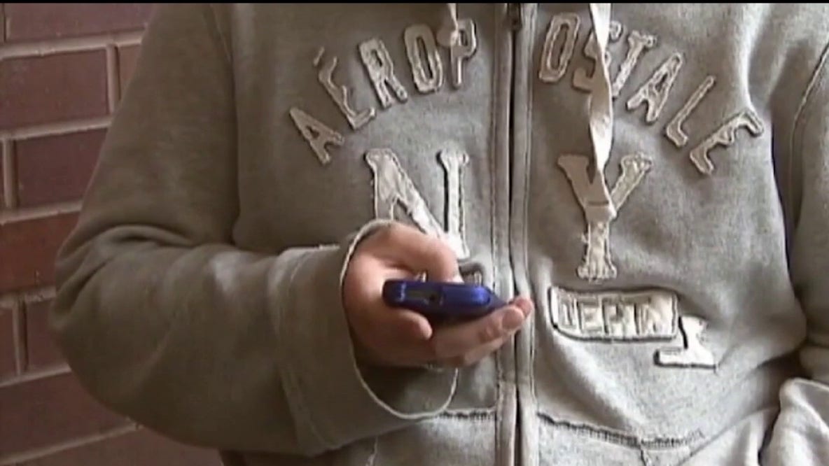 Birmingham parents upset over state phone ban for students in school
