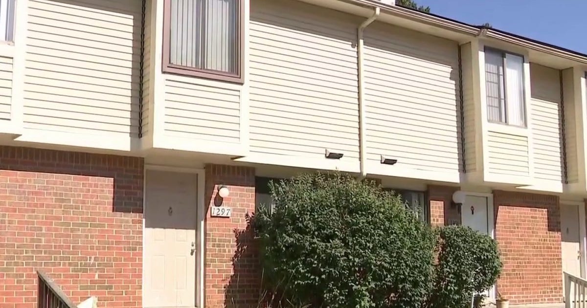 Waterford Twp. mother and baby found dead in bathtub from apparent drowning