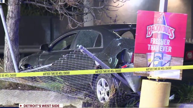 Man found fatally shot inside crashed car on Detroit's west side