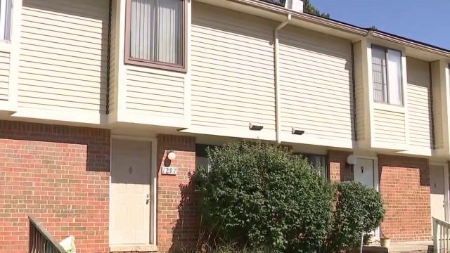 Waterford Twp. mother and baby found dead in bathtub from apparent drowning