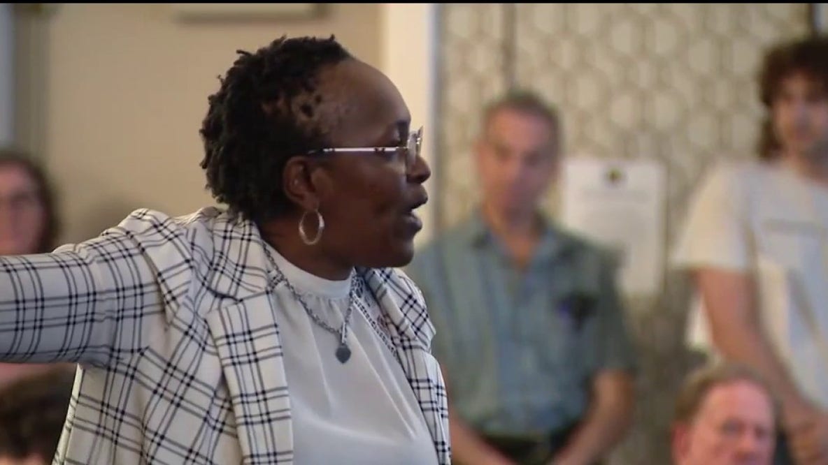 Ypsilanti data center town hall gets heated over University of Michigan, Los Alamos project