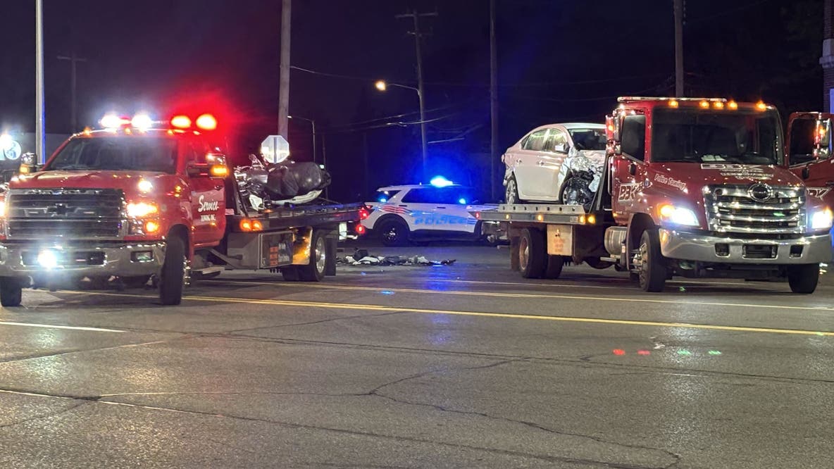 Multi-vehicle crash leaves woman dead on Detroit’s east side