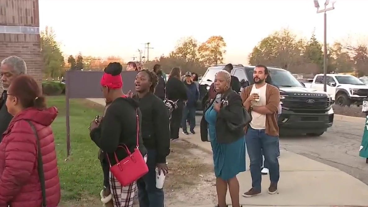 Inkster city officials meet on proposed data center, hundreds of residents attend
