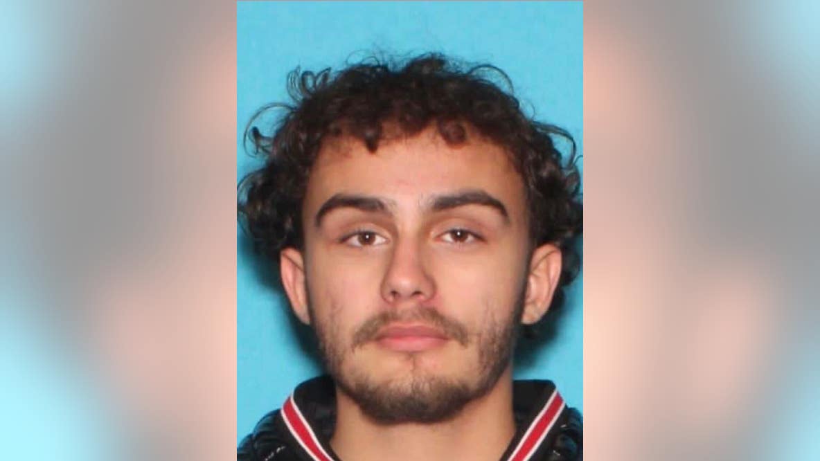 Taylor police seeking suspect in early morning double shooting