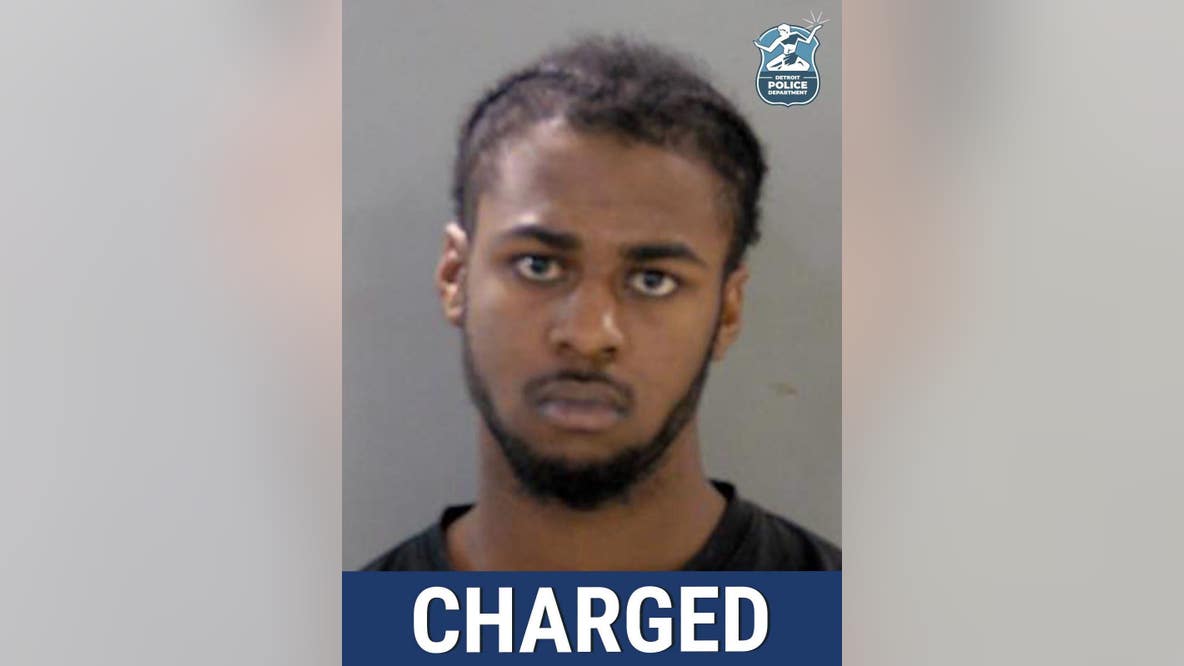 Oak Park man charged with fatally shooting girl, wounding man
