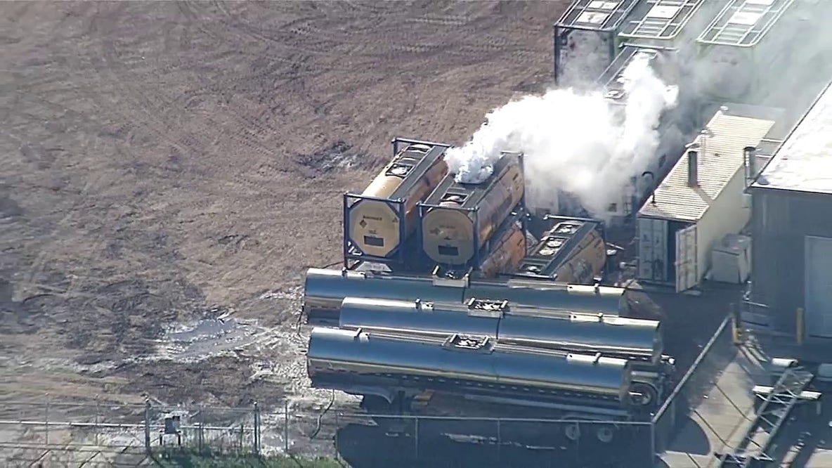 Toledo chemical leak update: Hazmat evacuation area reduced to quarter mile