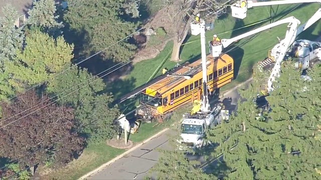 Serious crash involving school bus in Wayne County