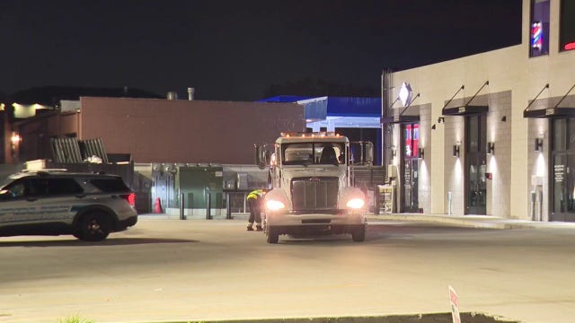 Dearborn Heights police investigate attempted jewelry store break-in