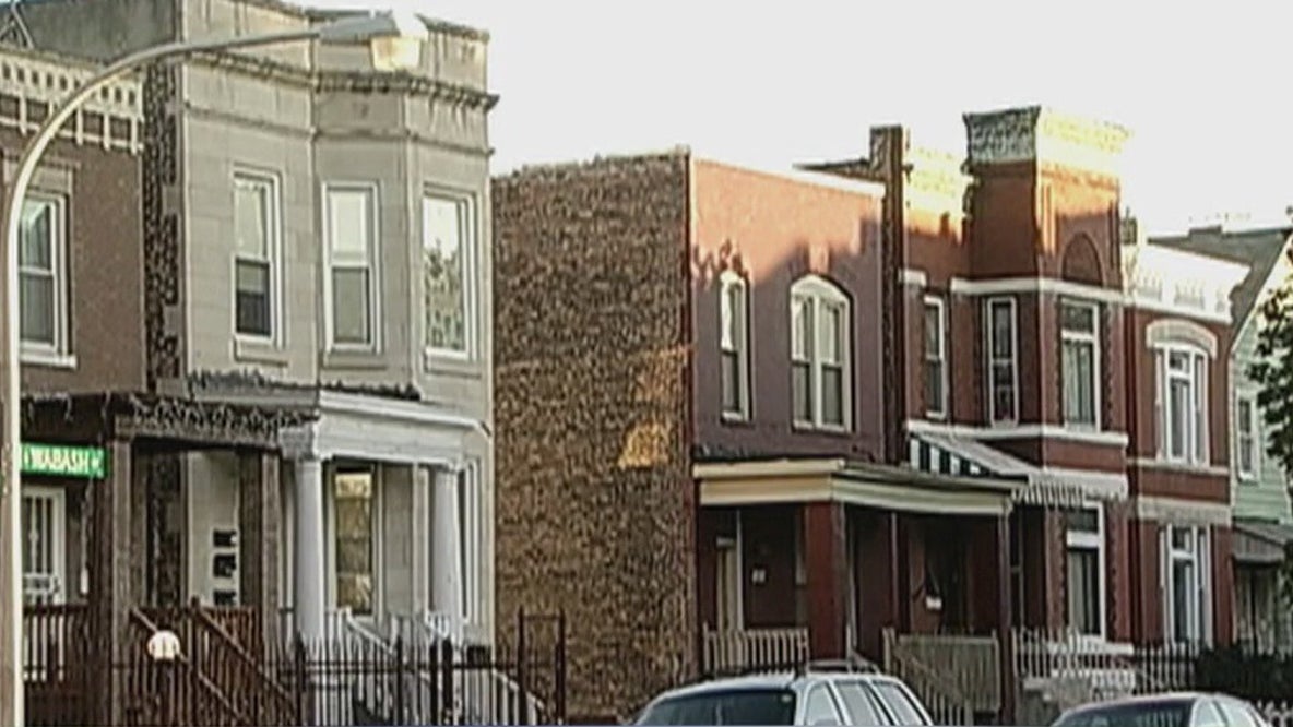 Chicago senior citizens targeted in ruse burglary spree
