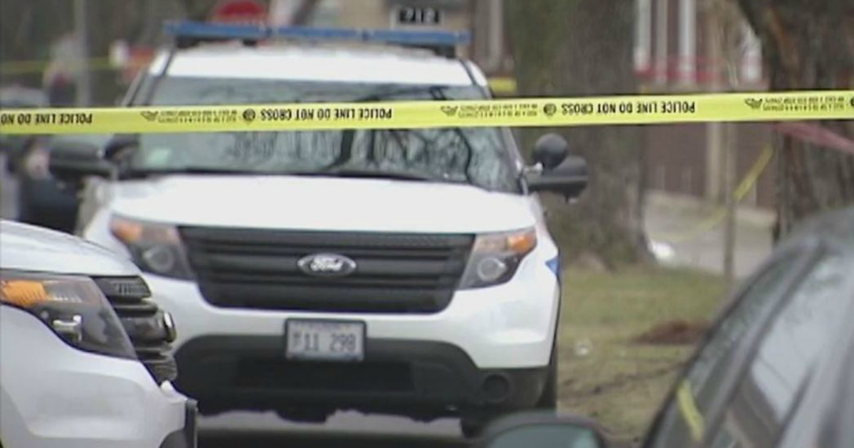7 killed, 3 teens among at least 18 others wounded in Chicago weekend ...